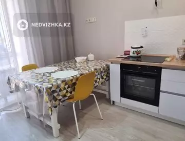 2-комнатная квартира, этаж 4 из 24, 55 м²