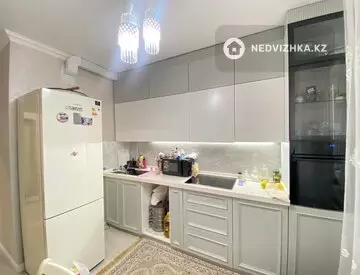 2-комнатная квартира, этаж 4 из 9, 67 м²