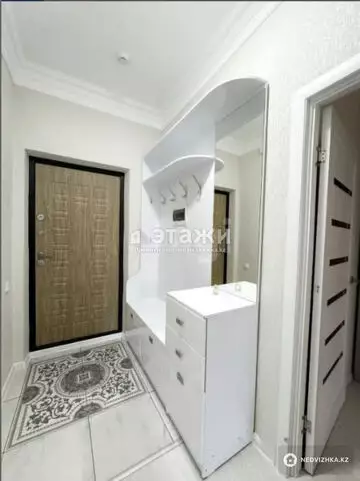 2-комнатная квартира, этаж 10 из 10, 50 м²