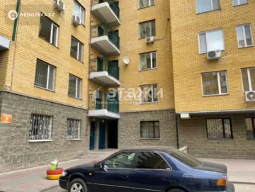 2-комнатная квартира, этаж 8 из 10, 82 м²