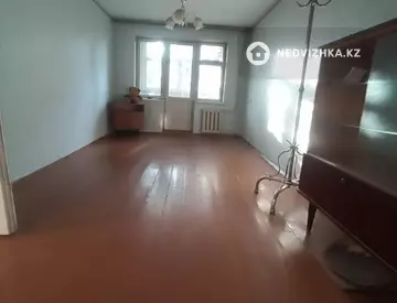 2-комнатная квартира, этаж 4 из 5, 45 м²