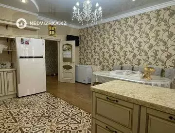 3-комнатная квартира, этаж 4 из 8, 166 м²