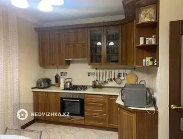 110 м², 3-комнатная квартира, этаж 2 из 5, 110 м², изображение - 1