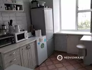 2-комнатная квартира, этаж 6 из 9, 49 м²