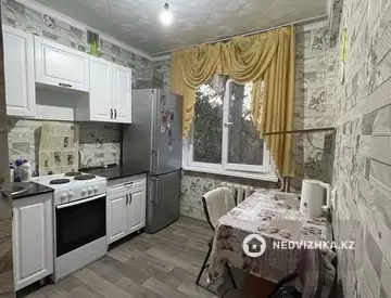 1-комнатная квартира, этаж 3 из 5, 31 м², на длительный срок