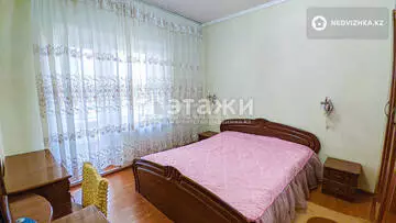 3-комнатная квартира, этаж 6 из 12, 80 м², на длительный срок