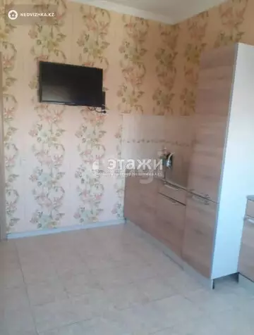 71 м², 2-комнатная квартира, этаж 17 из 17, 71 м², изображение - 2