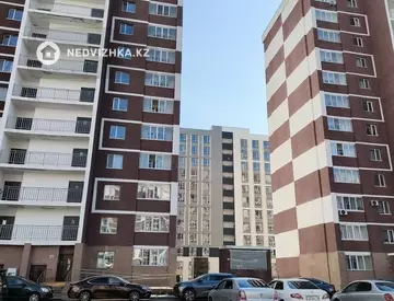 1-комнатная квартира, этаж 13 из 14, 53 м²