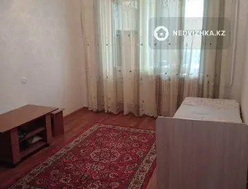 4-комнатная квартира, этаж 1 из 5, 91 м²