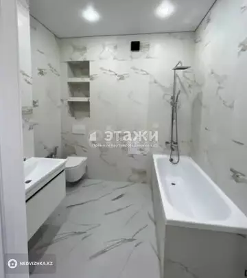 4-комнатная квартира, этаж 10 из 10, 86 м²