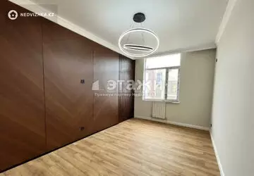 4-комнатная квартира, этаж 10 из 10, 86 м²