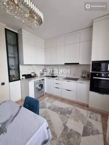 2-комнатная квартира, этаж 9 из 10, 66 м²