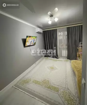 1-комнатная квартира, этаж 3 из 5, 37 м²