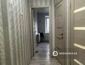 2-комнатная квартира, этаж 3 из 5, 48 м²