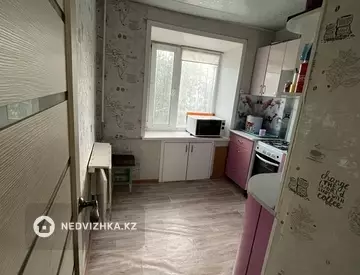 2-комнатная квартира, этаж 3 из 5, 48 м²