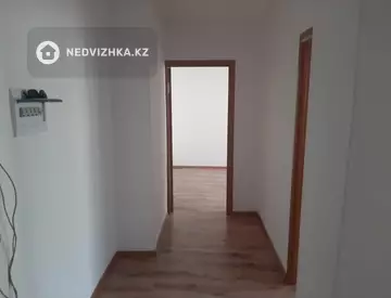 3-комнатная квартира, этаж 4 из 7, 72 м²