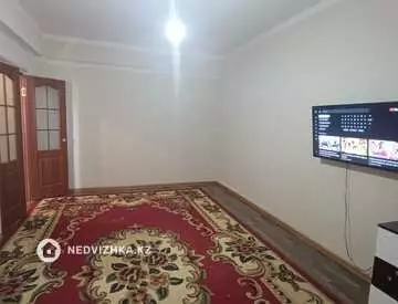 1-комнатная квартира, этаж 3 из 5, 38 м²