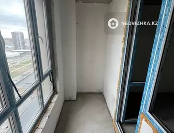 2-комнатная квартира, этаж 12 из 19, 63 м²