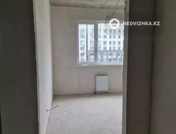 1-комнатная квартира, этаж 8 из 16, 37 м²