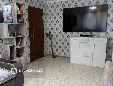 4-комнатная квартира, этаж 5 из 5, 61 м²