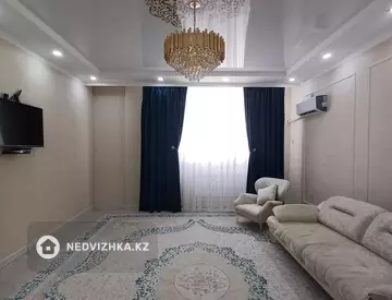 2-комнатная квартира, этаж 5 из 10, 76 м²