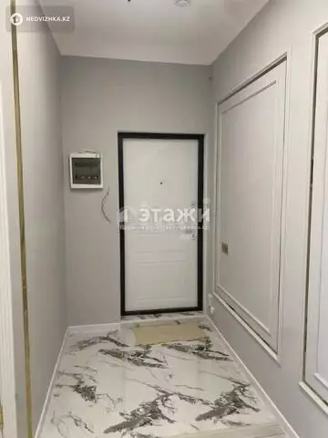 2-комнатная квартира, этаж 1 из 19, 70 м²