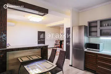 2-комнатная квартира, этаж 4 из 9, 90 м², на длительный срок