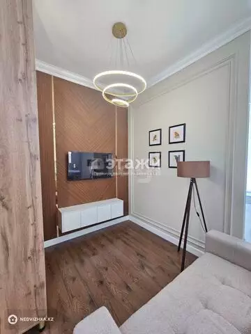 1-комнатная квартира, этаж 1 из 12, 38 м²