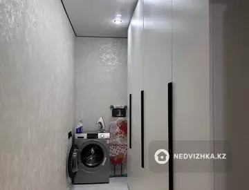 2-комнатная квартира, этаж 2 из 9, 60 м², посуточно