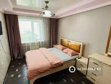 2-комнатная квартира, этаж 6 из 6, 70 м², посуточно