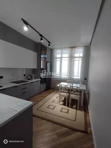 2-комнатная квартира, этаж 5 из 8, 72 м²