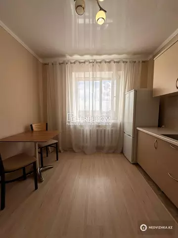 1-комнатная квартира, этаж 7 из 8, 40 м²