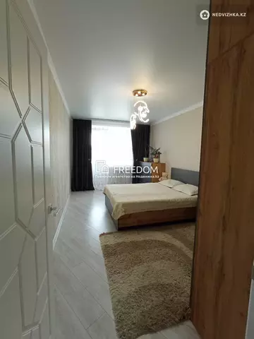 4-комнатная квартира, этаж 3 из 9, 109 м²