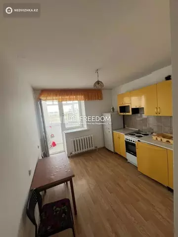 1-комнатная квартира, этаж 4 из 7, 37 м²