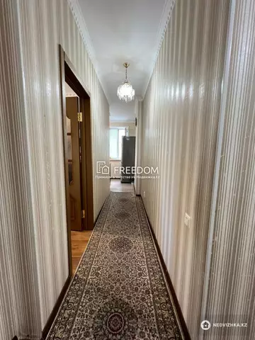 3-комнатная квартира, этаж 4 из 18, 73 м²