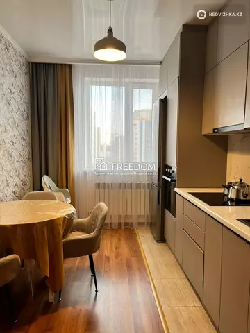 2-комнатная квартира, этаж 8 из 9, 56 м²