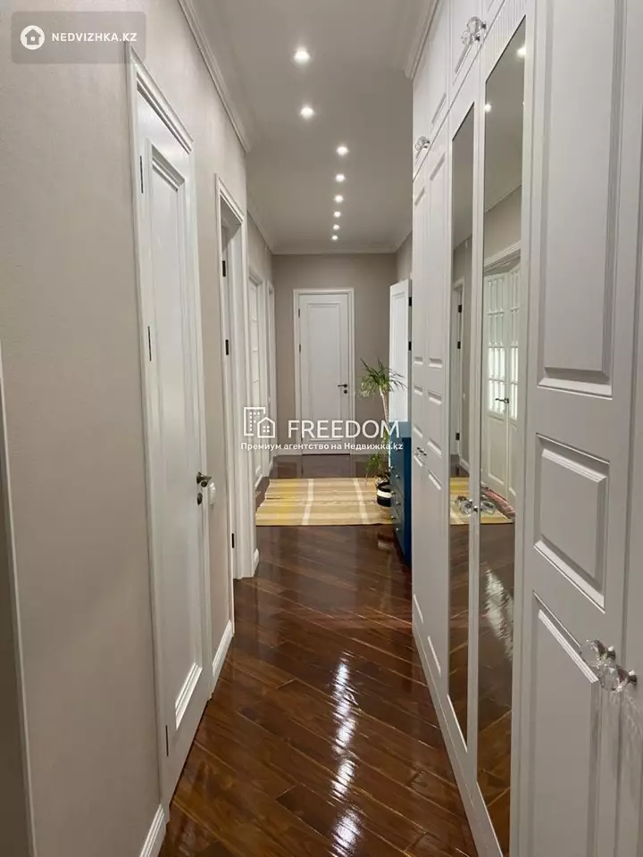 117.4 м², 4-комнатная квартира, этаж 6 из 10, 117 м², изображение - 1