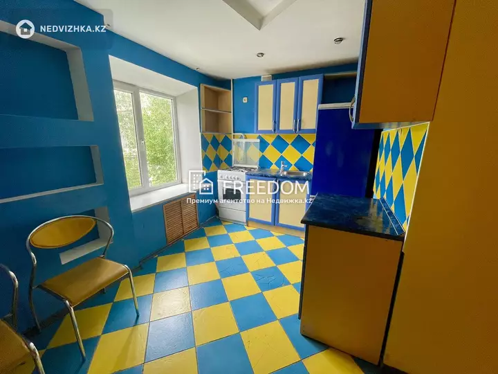 60 м², 2-комнатная квартира, этаж 4 из 5, 60 м², изображение - 1
