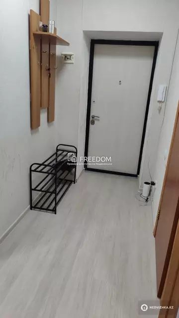 1-комнатная квартира, этаж 2 из 10, 30 м²