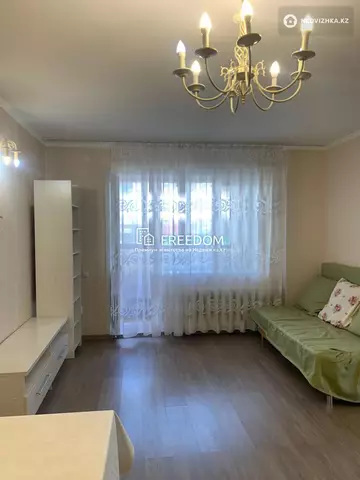 2-комнатная квартира, этаж 2 из 14, 61 м²