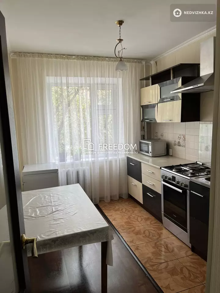 51.4 м², 2-комнатная квартира, этаж 3 из 5, 51 м², изображение - 1