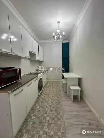 1-комнатная квартира, этаж 2 из 8, 50 м²