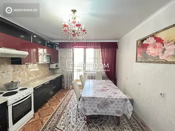 87 м², 2-комнатная квартира, этаж 4 из 10, 87 м², изображение - 2