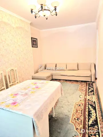 4-комнатная квартира, этаж 1 из 9, 100 м²