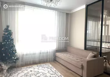 1-комнатная квартира, этаж 8 из 12, 42 м²