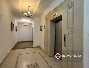 4-комнатная квартира, этаж 2 из 7, 170 м²