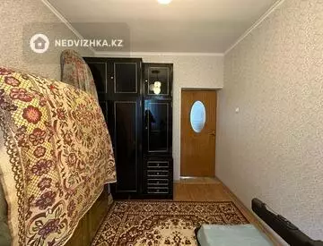 4-комнатная квартира, этаж 2 из 5, 100 м²