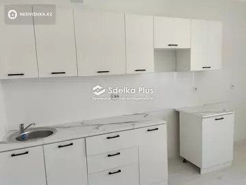 1-комнатная квартира, этаж 9 из 9, 37 м²