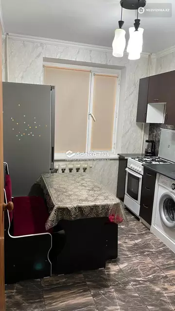 2-комнатная квартира, этаж 3 из 5, 51 м²