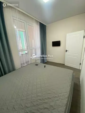 2-комнатная квартира, этаж 9 из 9, 42 м²